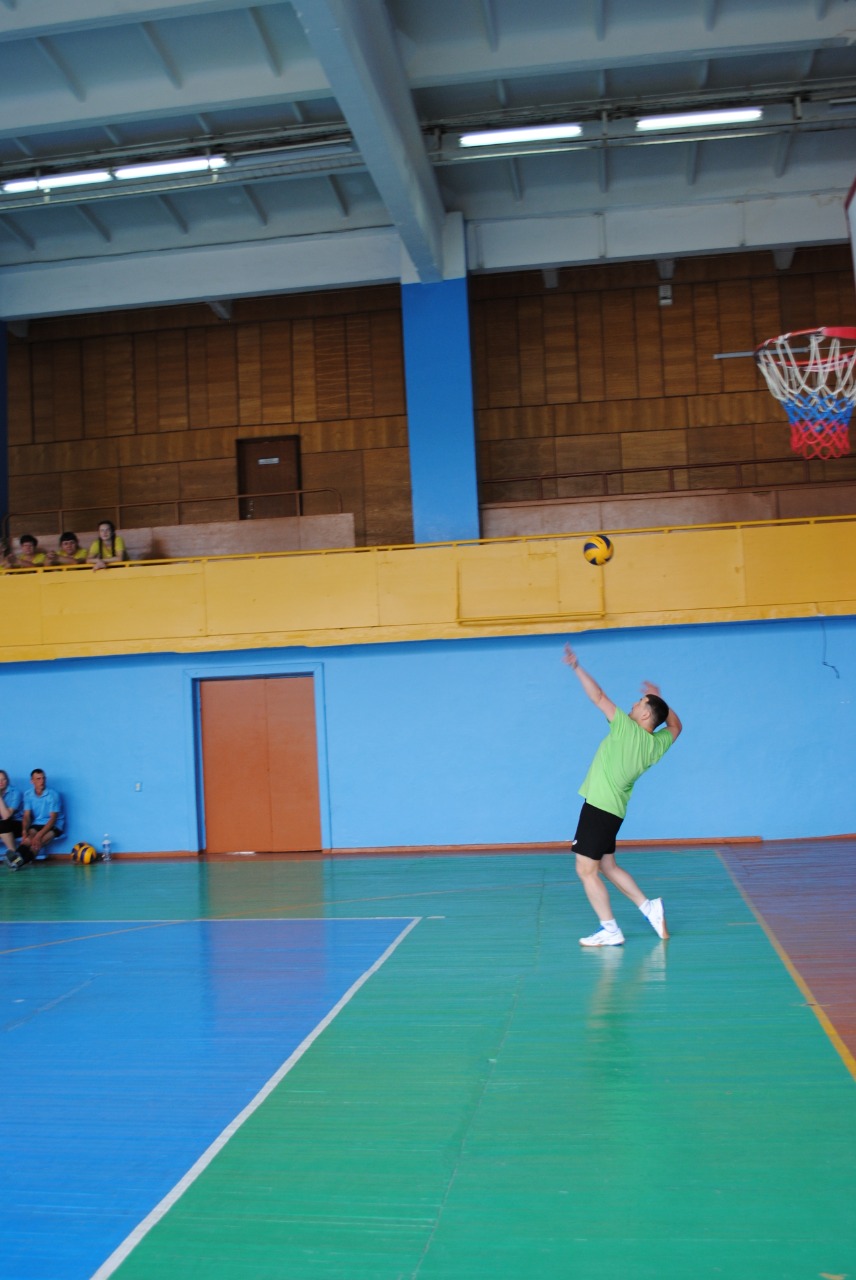 В Братском районе завершились соревнования по волейболу среди первичных профсоюзных организаций работников образования