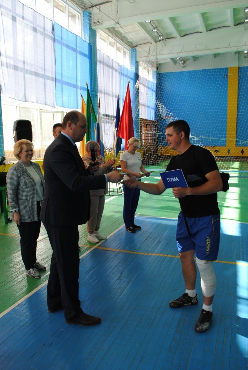 В Братском районе завершились соревнования по волейболу среди первичных профсоюзных организаций работников образования