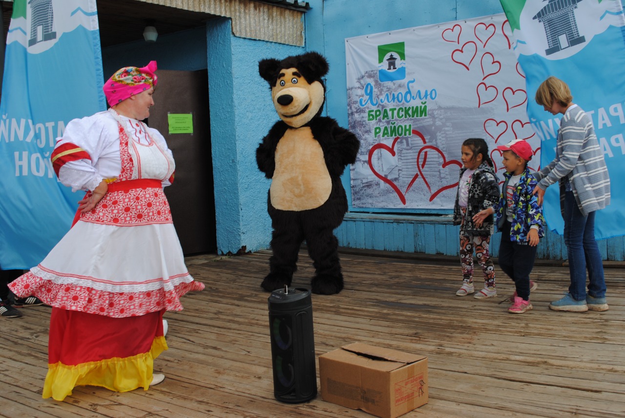 В Калтуке состоялся праздник, посвященный Дню рождения Братского района