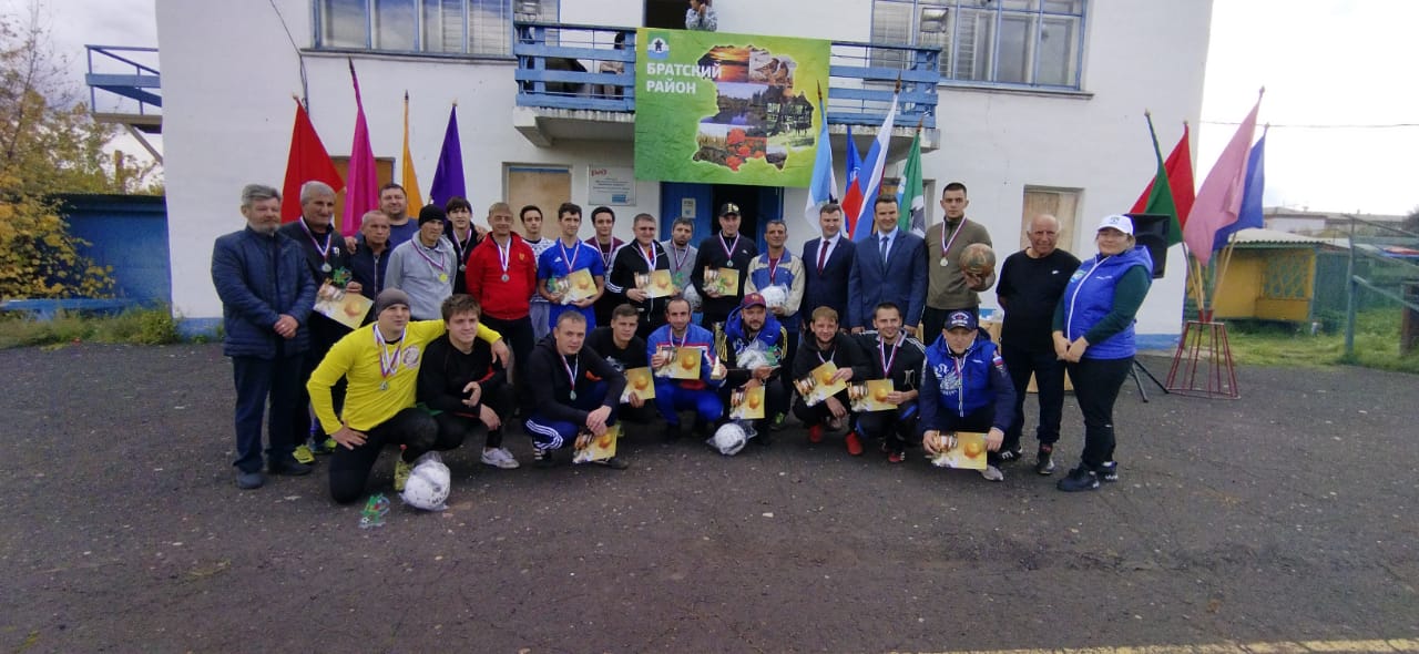 В Братском районе состоялся турнир по мини-футболу на Кубок мэра