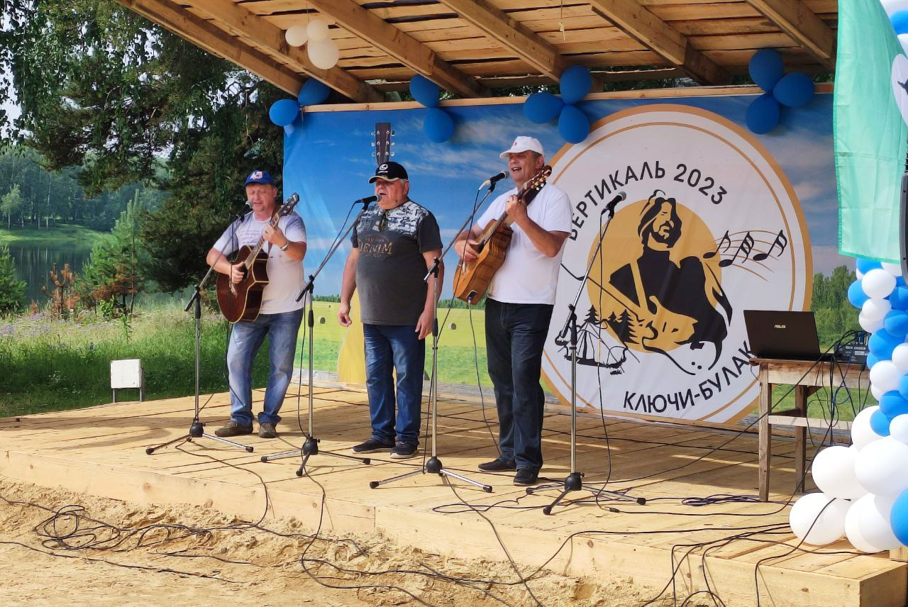 В Братском районе прошел первый фестиваль для любителей бардовской песни