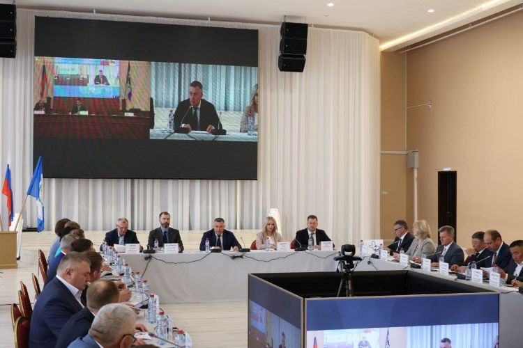 В Усть-Илимске состоялось выездное совещание Регионального совета Иркутской области