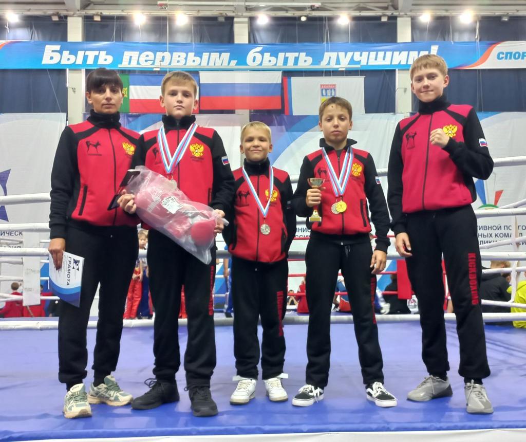 Кикбоксеры Братского района завоевали медали на Всероссийском турнире