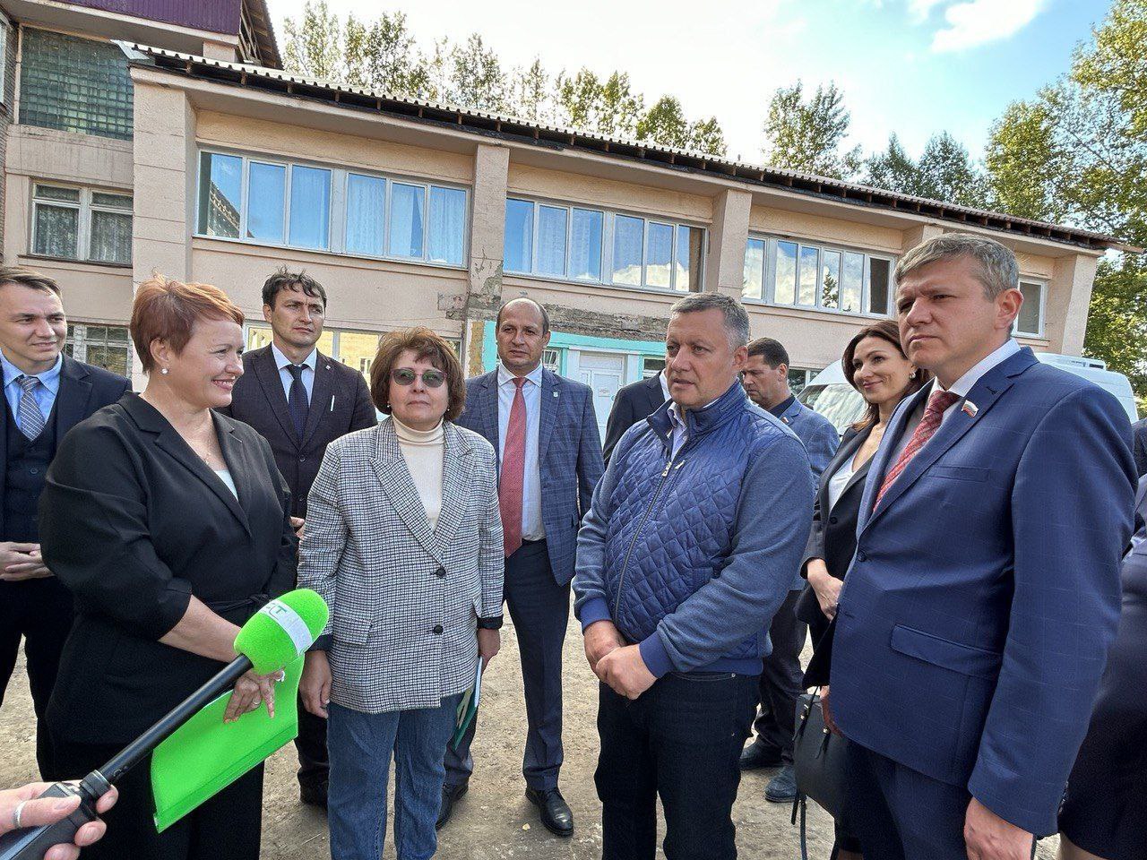 В Вихоревке Братского района завершаются капитальные ремонты объектов образования и здравоохранения