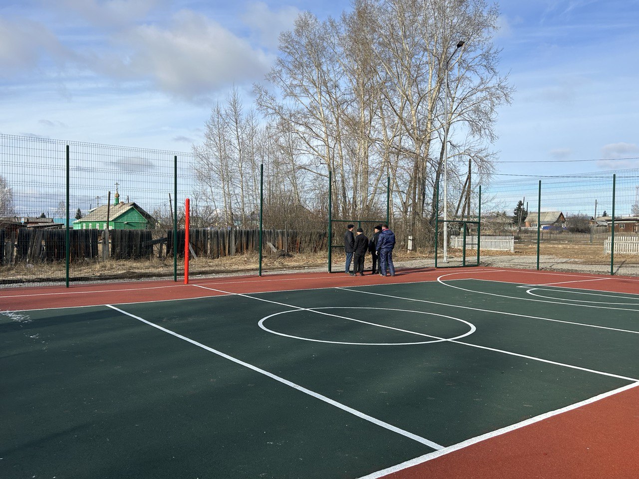 В селе Калтук Братского района установили многофункциональную спортивную площадку