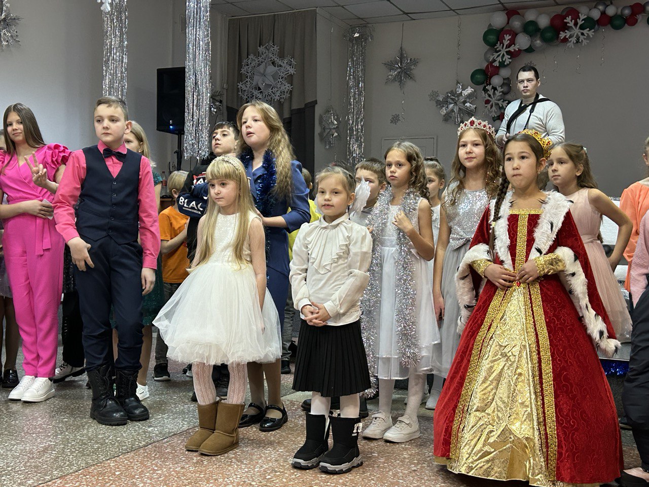 В Братском районе "Елка мэра" собрала более 300 детей